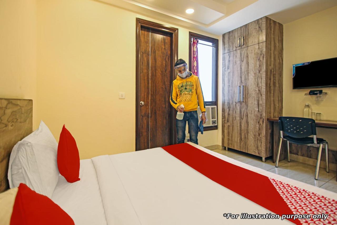 Hotel Anand Amritsar Exterior photo