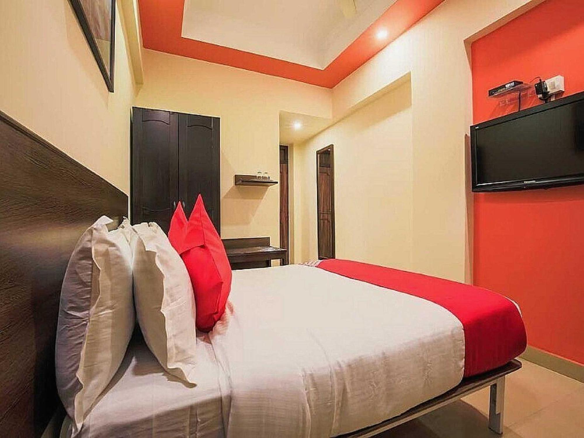 Hotel Anand Amritsar Exterior photo