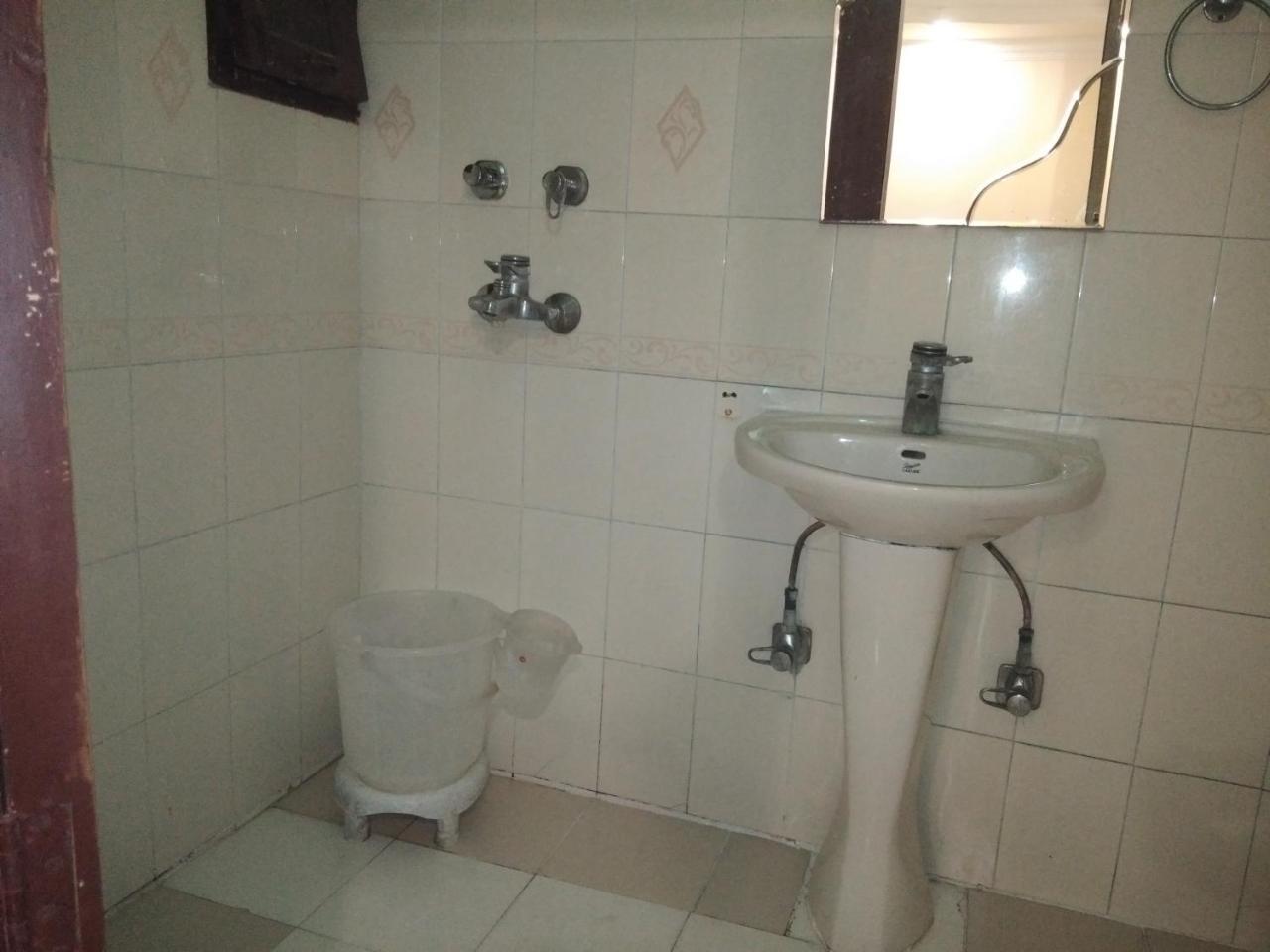 Hotel Anand Amritsar Exterior photo